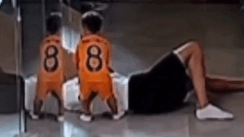 Кадры из видео