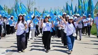 В Шымкенте детям выплатят пособия ко Дню Конституции  