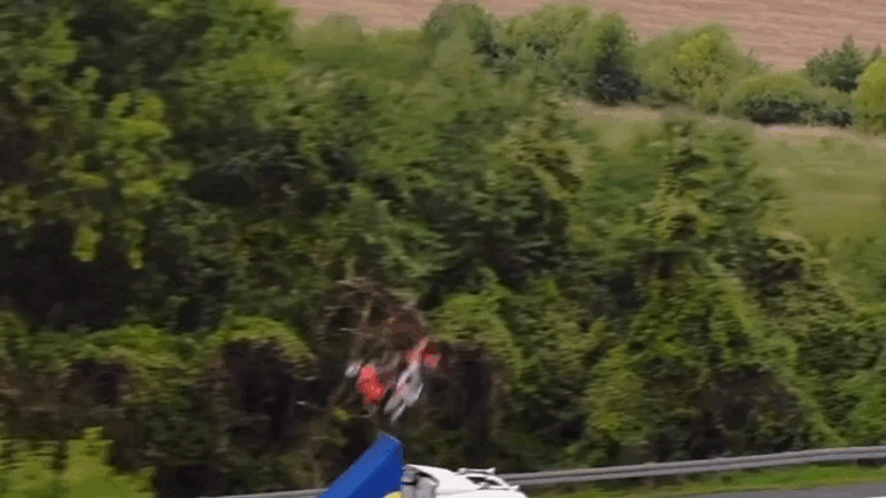 Кадры из видео