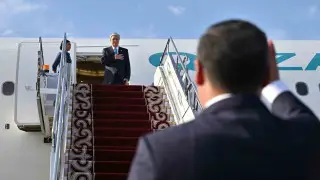 Жапаров проводил Токаева в аэропорту Бишкека