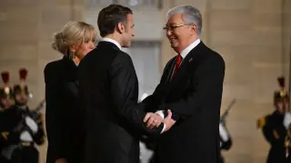 Макрон позвонил Токаеву: Президенты обсудили международную повестку