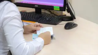 Снял пенсионные и уплатил налог:  кому могут вернуть эту сумму