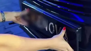 Казахстанка проехалась по улице с фамилией вместо госномера: что за это будет