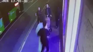 Подростки на самокате сбили коляску с младенцем в Алматы