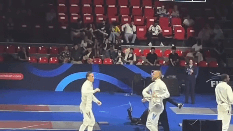 Кадры из видео