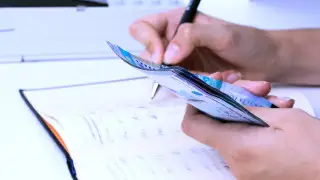 Одна цифра решает, кому в Казахстане дают кредиты – финрегулятор