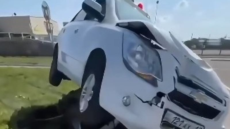 Кадры из видео