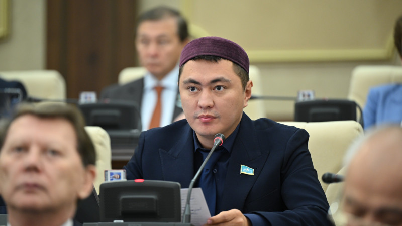 Депутат Дәулет Мұқаев. Фото: Жеке архивтен