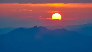 Группа иностранных туристов застряла в горах на востоке Казахстана