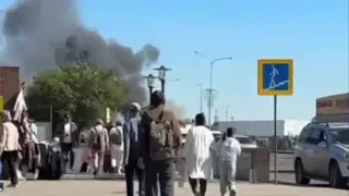 Пожар в районе рынков “Шапагат“ и “Алем“ тушат в Астане