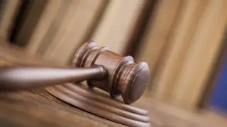 Акима в Актюбинской области осудили за избиение женщины