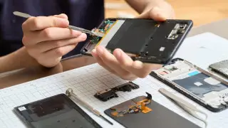 Депутат во второй раз напомнил МВД, что они не смогли найти его смартфон