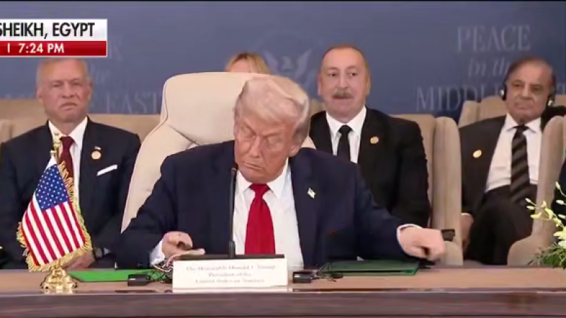 Кадр из видео: Fox News