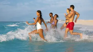 Чем привлекает туристов “Остров счастья“ в Абу-Даби