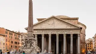 В Италии погиб турист, упав со стены римского Пантеона