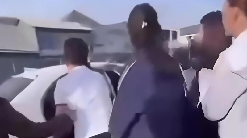 Кадры из видео