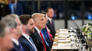 Степень важности для США и необычная рассадка. Эксперт о саммите с Трампом и Токаевым