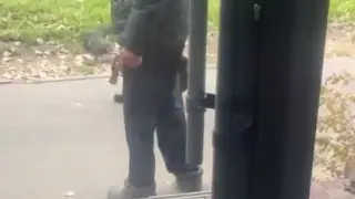 “У него был пистолет“: девушка спряталась в магазине от преследователя в Алматы