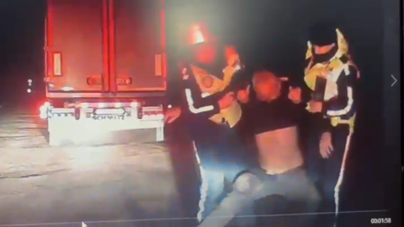 Кадры из видео