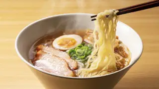 Рак и бесплодие: лапша с пугающим предупреждением удивила соцсети