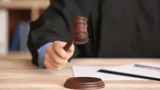 Фраза, брошенная на эмоциях полицейскому, закончилась для жителя Астаны приговором