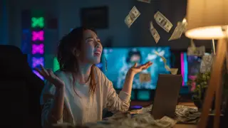 “Малышка“ разрушила брак: жена подарила незнакомцу весь семейный бюджет