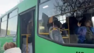 Пассажир напал на водителя автобуса в Алматы: видео