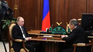 Путин отрицает, что Лавров оказался в опале