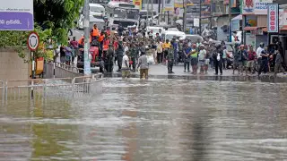 “Паводком прорвало плотину“: число жертв наводнения в Шри-Ланке превысило 200