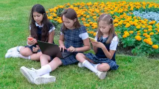 Впервые в мире детям запретили использование социальных сетей