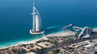 Правила поведения в ОАЭ: за что туристов могут оштрафовать и даже посадить