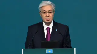 Казахстан построит терминал в морском порту Шахид Раджаи