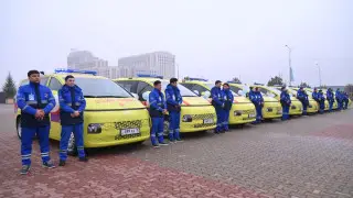 30 новых санитарных автомобилей передали Службе скорой помощи Шымкента