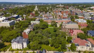 Студент из Узбекистана погиб при стрельбе в университете США