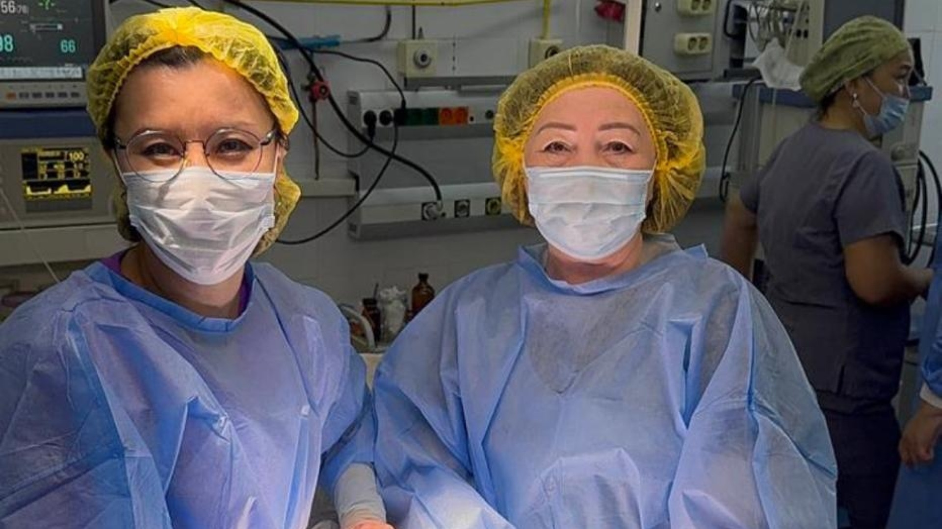 Гигантскую миому матки удалили у пациентки в Алматы