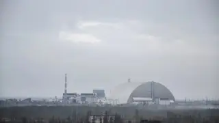 Чернобыльская АЭС: повреждённый саркофаг не выдержит новых атак