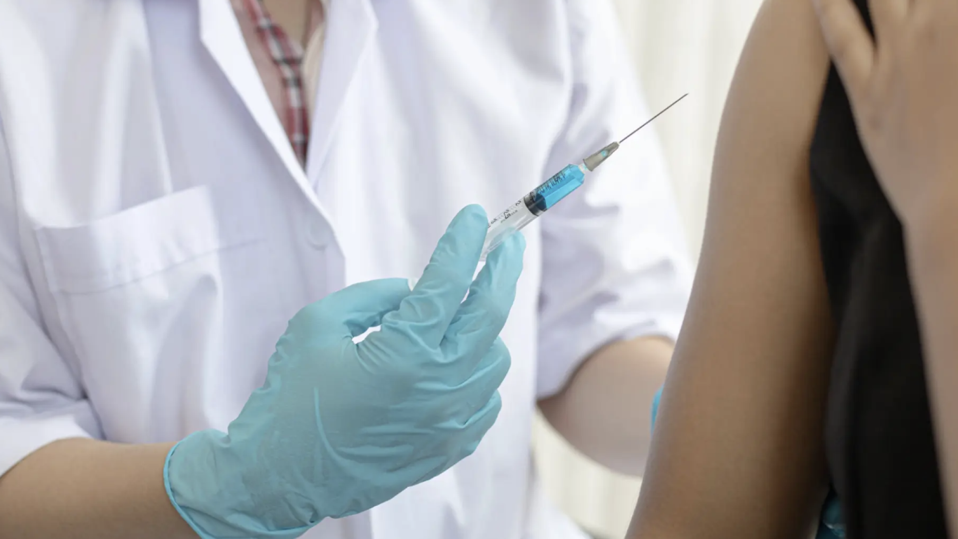 Опасный и заразный грибок Candida auris распространяется по миру