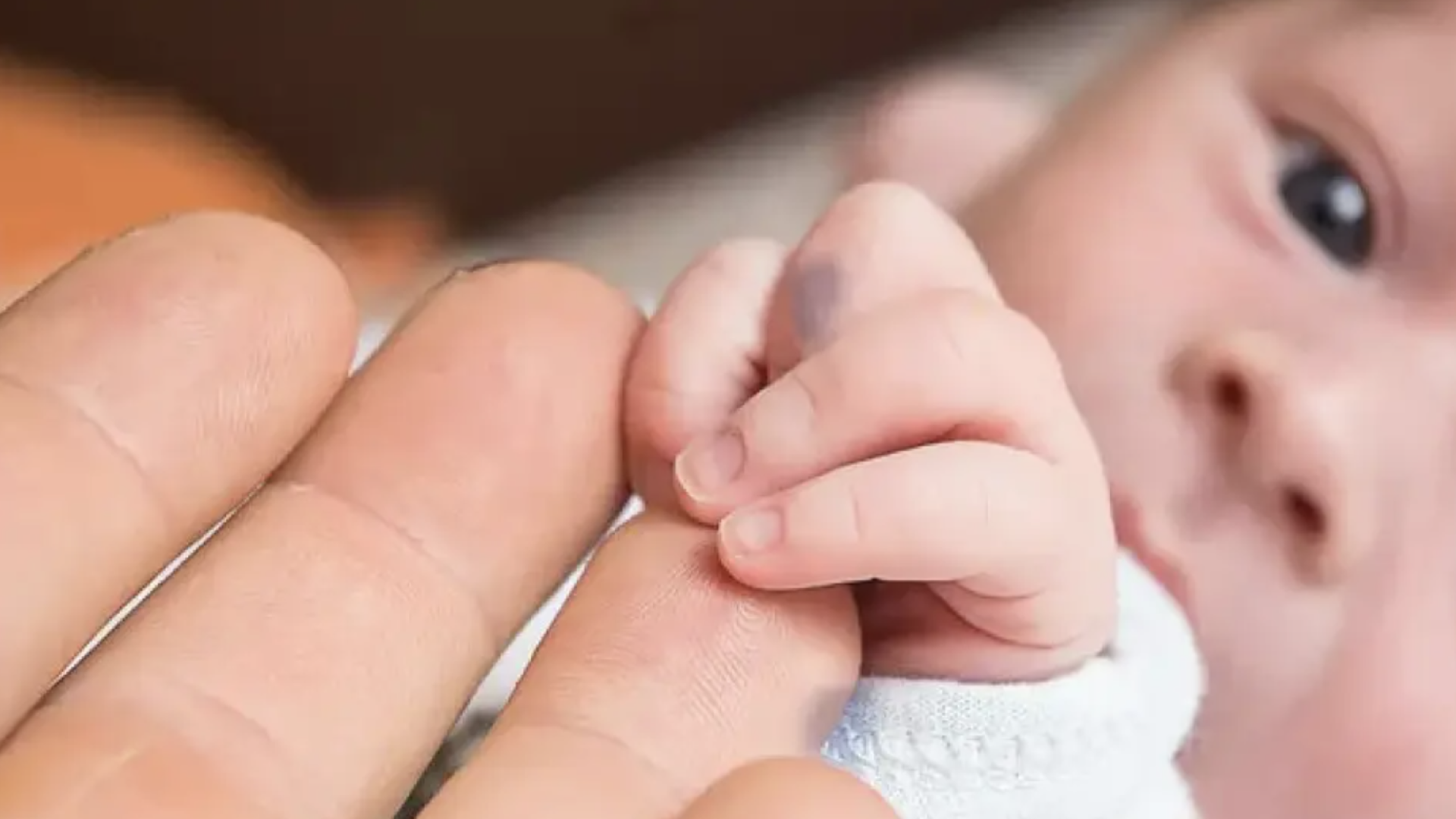 Сколько малышей родилось в новогоднюю ночь в Казахстане