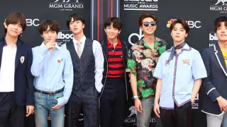 BTS отслужили в армии и возвращаются на сцену - названа дата камбэка