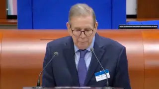 Лидер оппозиции Венесуэлы назвал себя президентом и обратился к армии