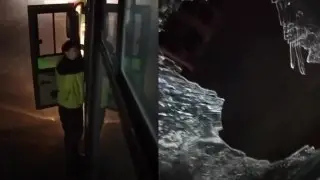 Разбил стекло и напугал пассажиров: видео нападения на водителя алматинского автобуса