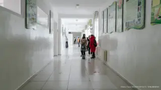 Полицейские дежурят в школах Алматы после сообщений об атаках