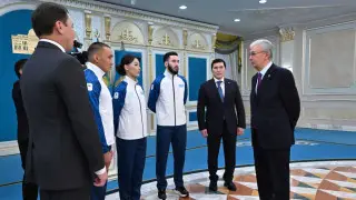 Токаев проводил казахстанских спортсменов на зимнюю Олимпиаду