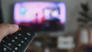 Казахстанцев предупредили о возможных сбоях в работе ТВ и связи