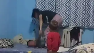 Мать, избившую 4-летнего сына в Нуркенте, арестовали