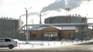 Жители Атырау снова жалуются на невыносимый запах