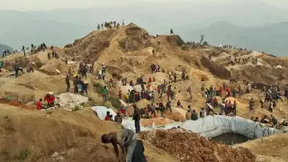 Более 200 человек погибли при обрушении карьера в Центральной Африке