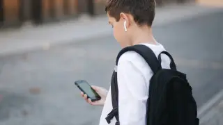 Ещё одна страна планирует запретить детям до 16 лет доступ к соцсетям