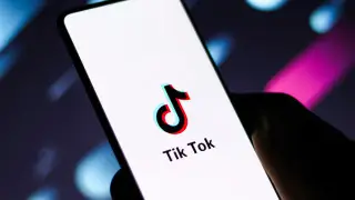 TikTok обвиняют в нарушениях из-за вызывающих привыкание функций