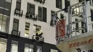 Жилой комплекс загорелся на левом берегу в Астане